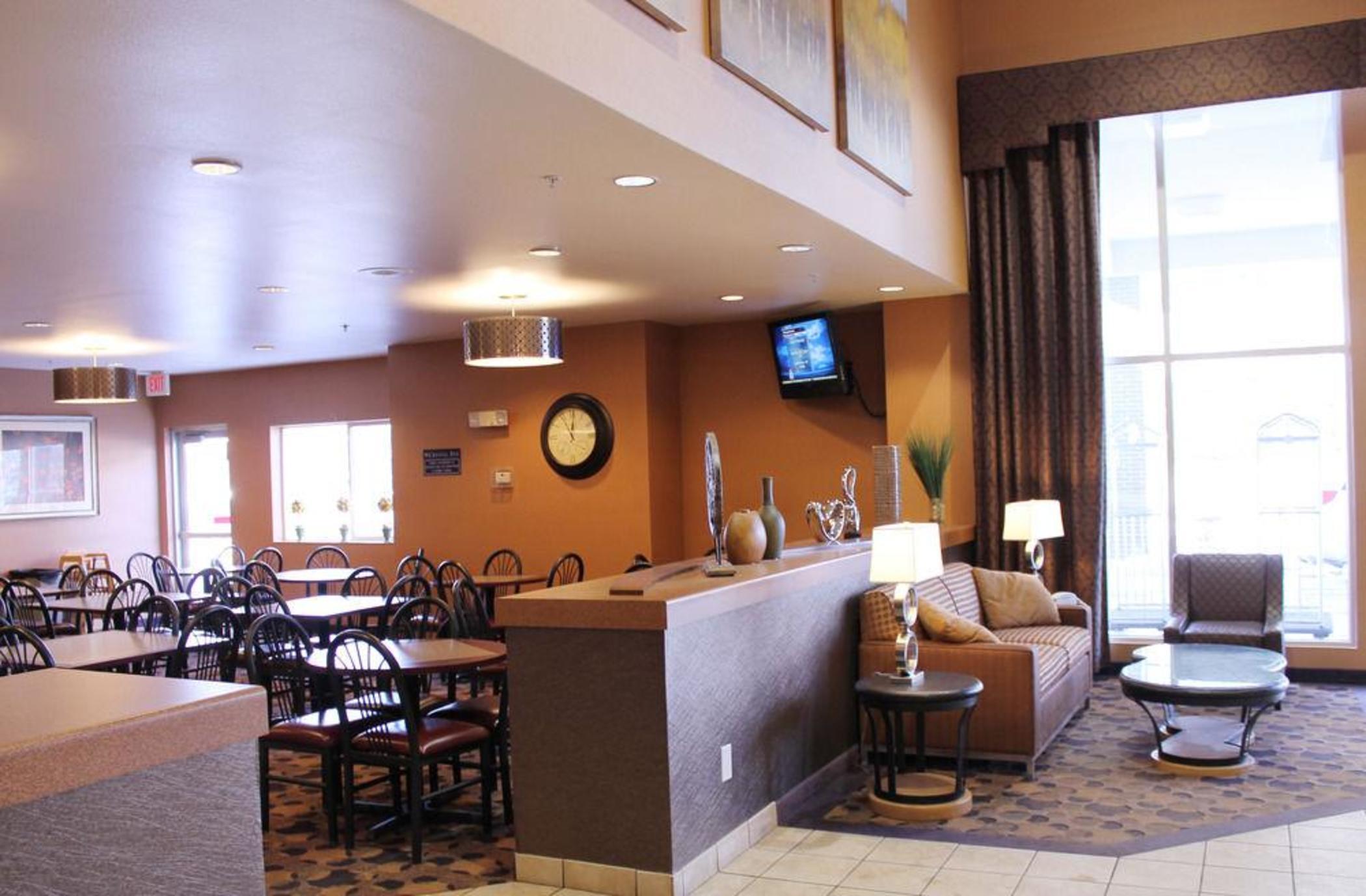 Crystal Inn Hotel & Suites - Midvalley Murray Extérieur photo