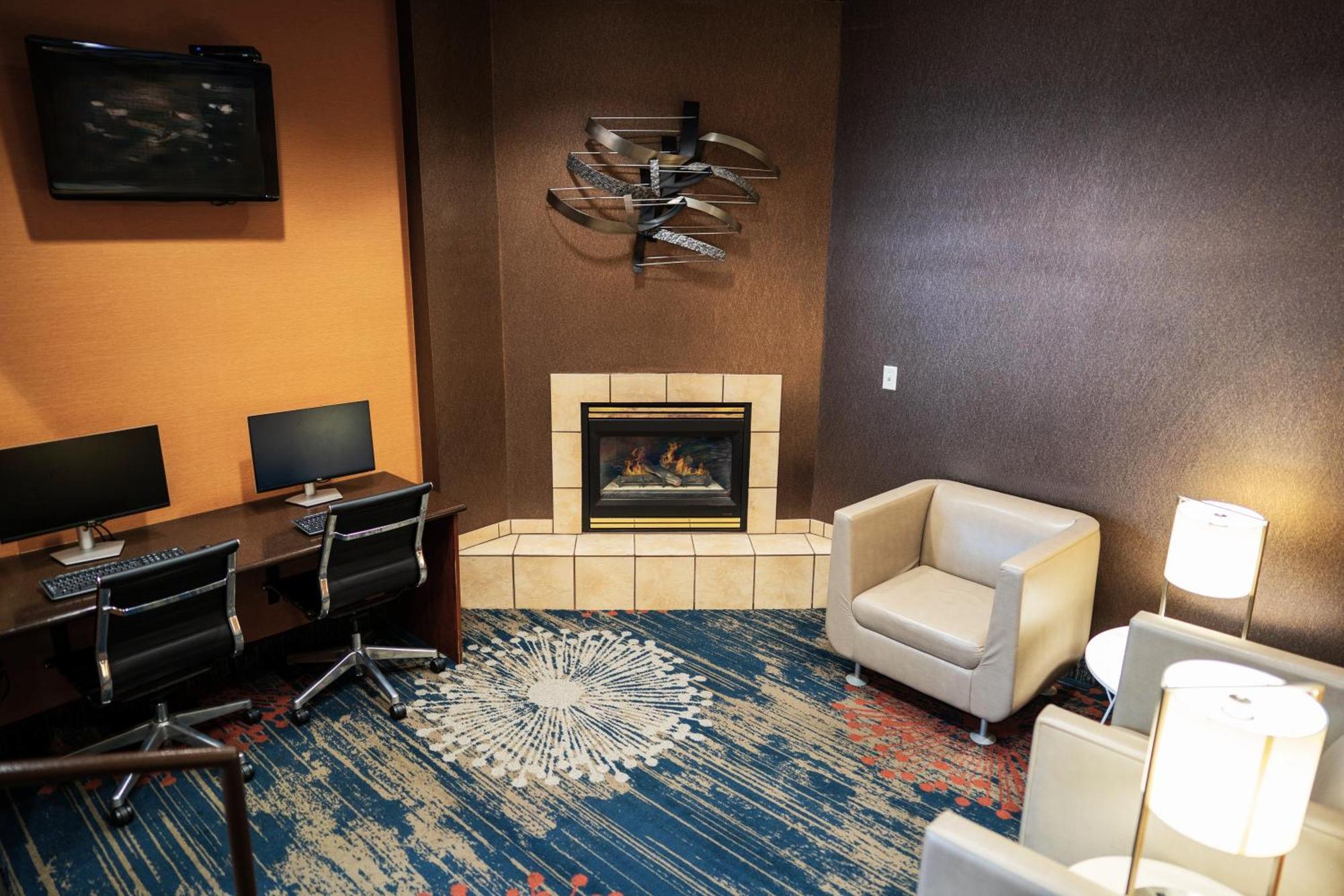 Crystal Inn Hotel & Suites - Midvalley Murray Extérieur photo