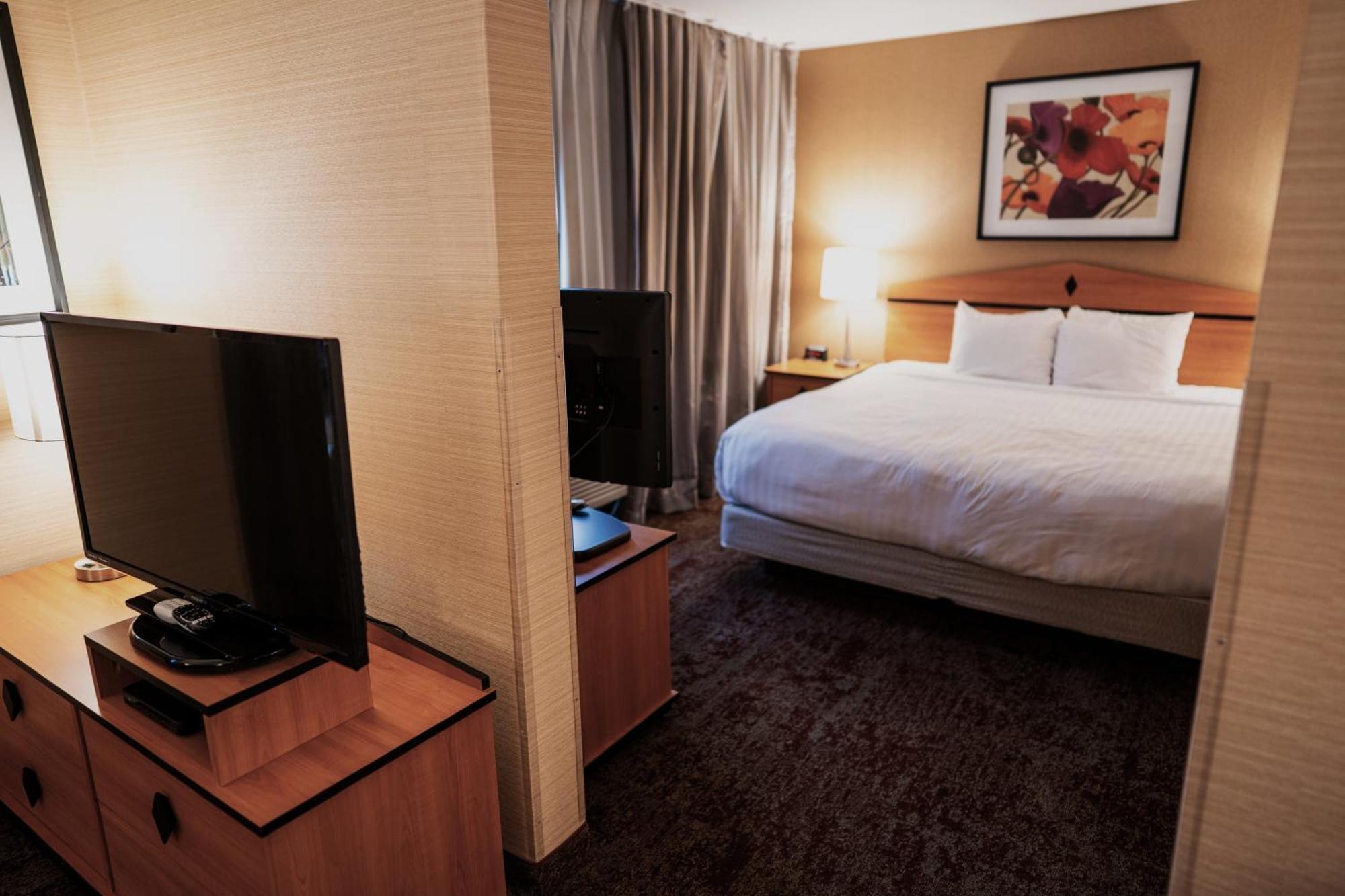 Crystal Inn Hotel & Suites - Midvalley Murray Extérieur photo