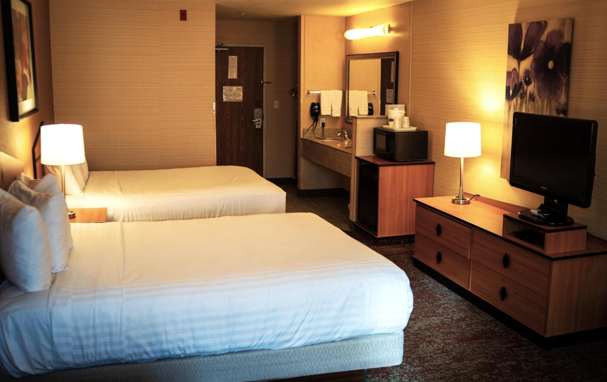 Crystal Inn Hotel & Suites - Midvalley Murray Extérieur photo