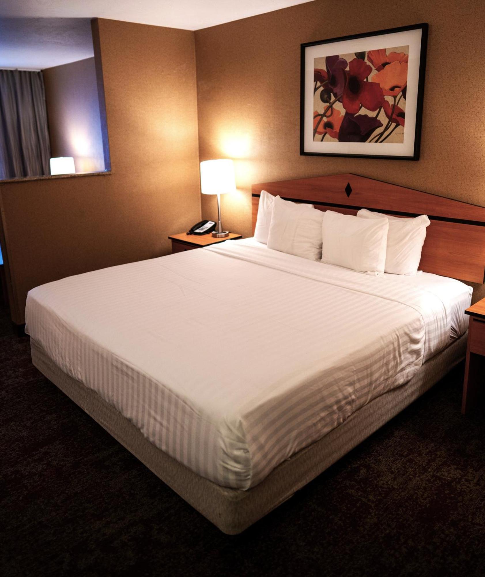 Crystal Inn Hotel & Suites - Midvalley Murray Extérieur photo