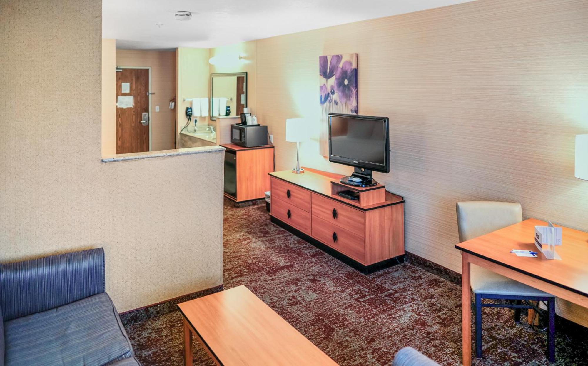 Crystal Inn Hotel & Suites - Midvalley Murray Extérieur photo
