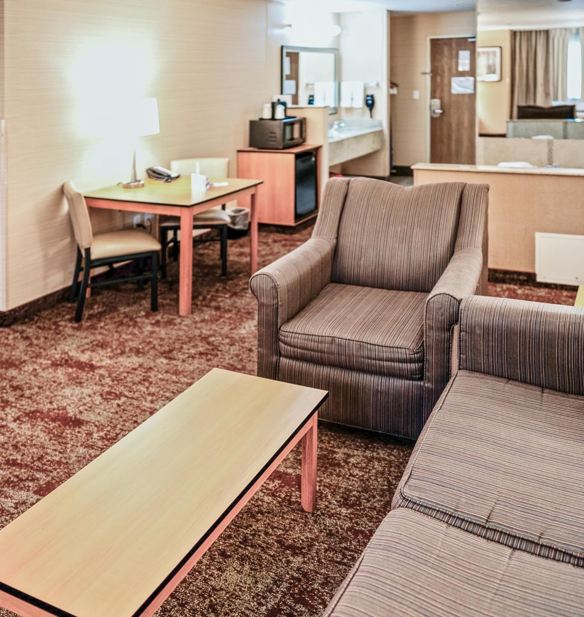 Crystal Inn Hotel & Suites - Midvalley Murray Extérieur photo