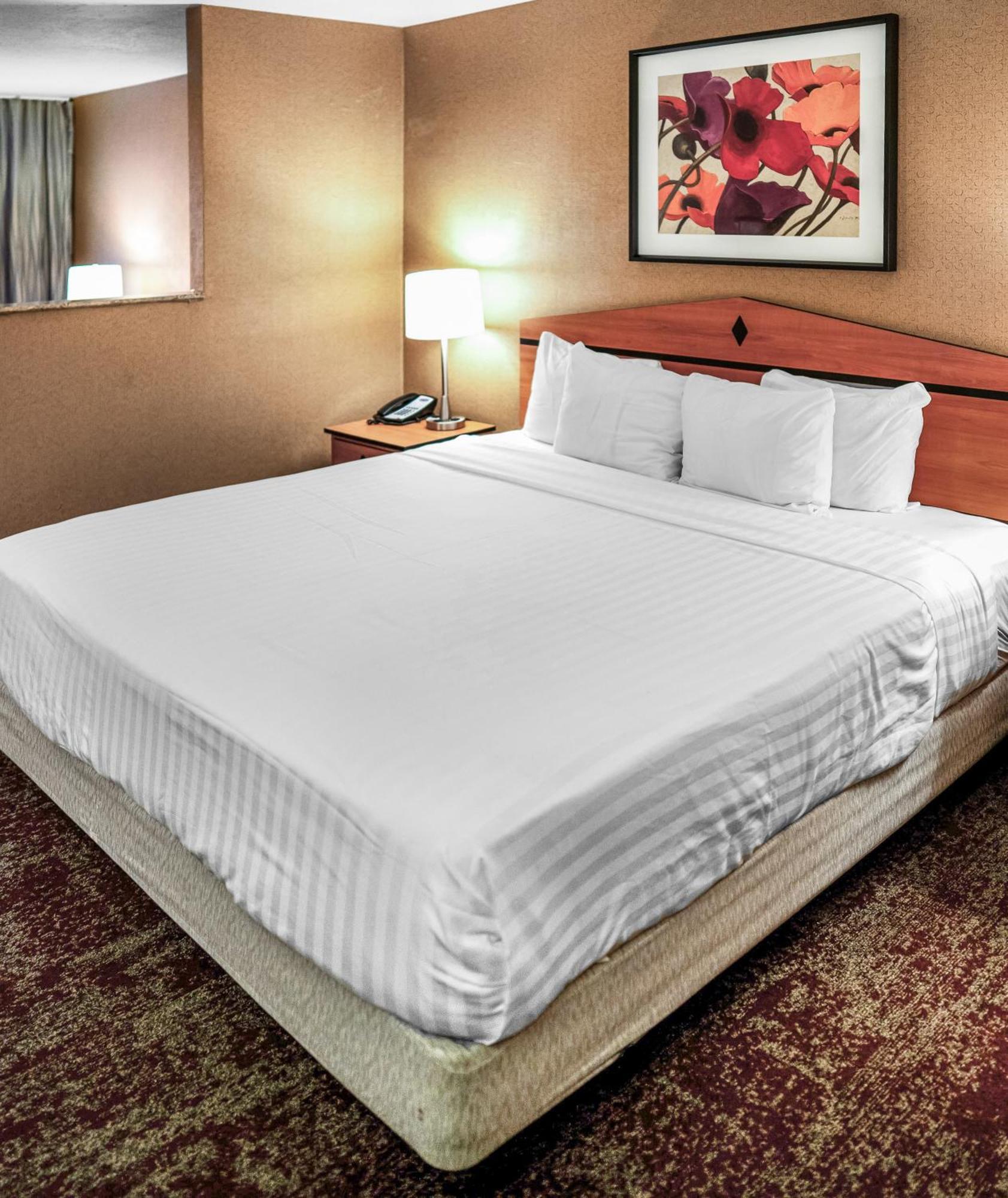 Crystal Inn Hotel & Suites - Midvalley Murray Extérieur photo